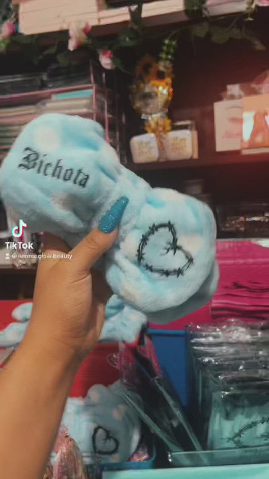 Bichota makeup headband